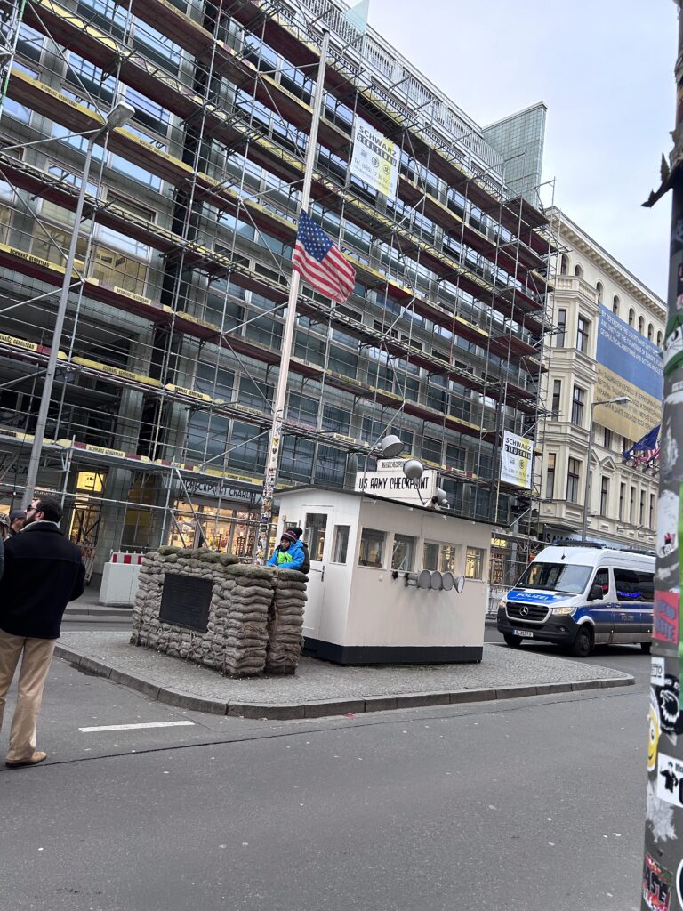 Berlin - Checkpoint Charlie